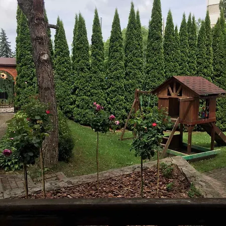 Red Stone Hotel 3*
