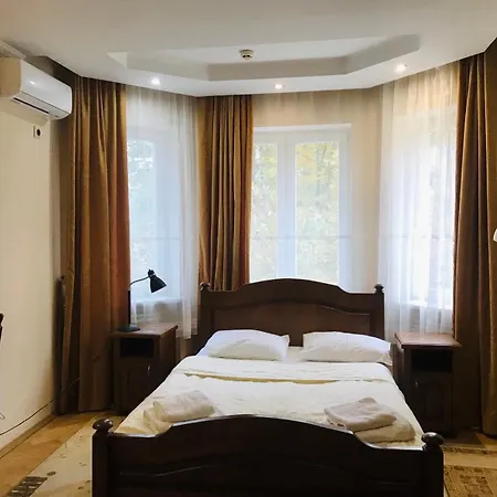 Ξενοδοχείο Red Stone 3*
