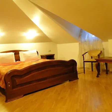 Hotel Red Stone Truskavets