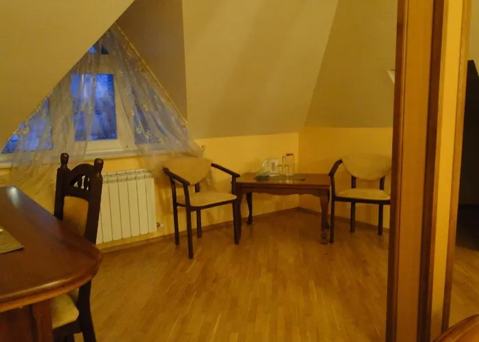 Отель Red Stone 3*