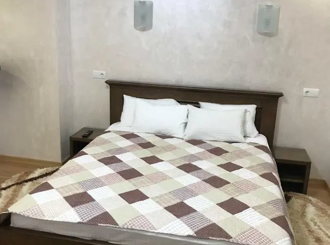 Red Stone Отель 3*