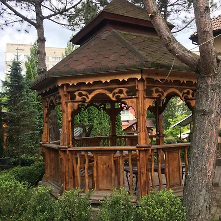 Отель Red Stone Трускавец